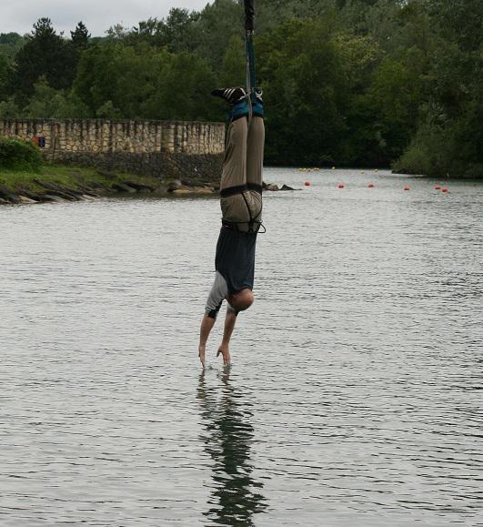 Viaduc Herbeumont. Saut à l'élastique Herbeumont Adrénaline Elastic spécialiste du saut à l Viaduc Herbeumont. Saut à l'élastique Herbeumont Adrénaline Elastic spécialiste du saut à l